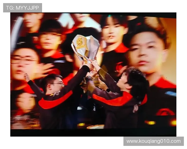 挑战者杯特别报道：FPX如何在逆境中崛起实现突破与辉煌